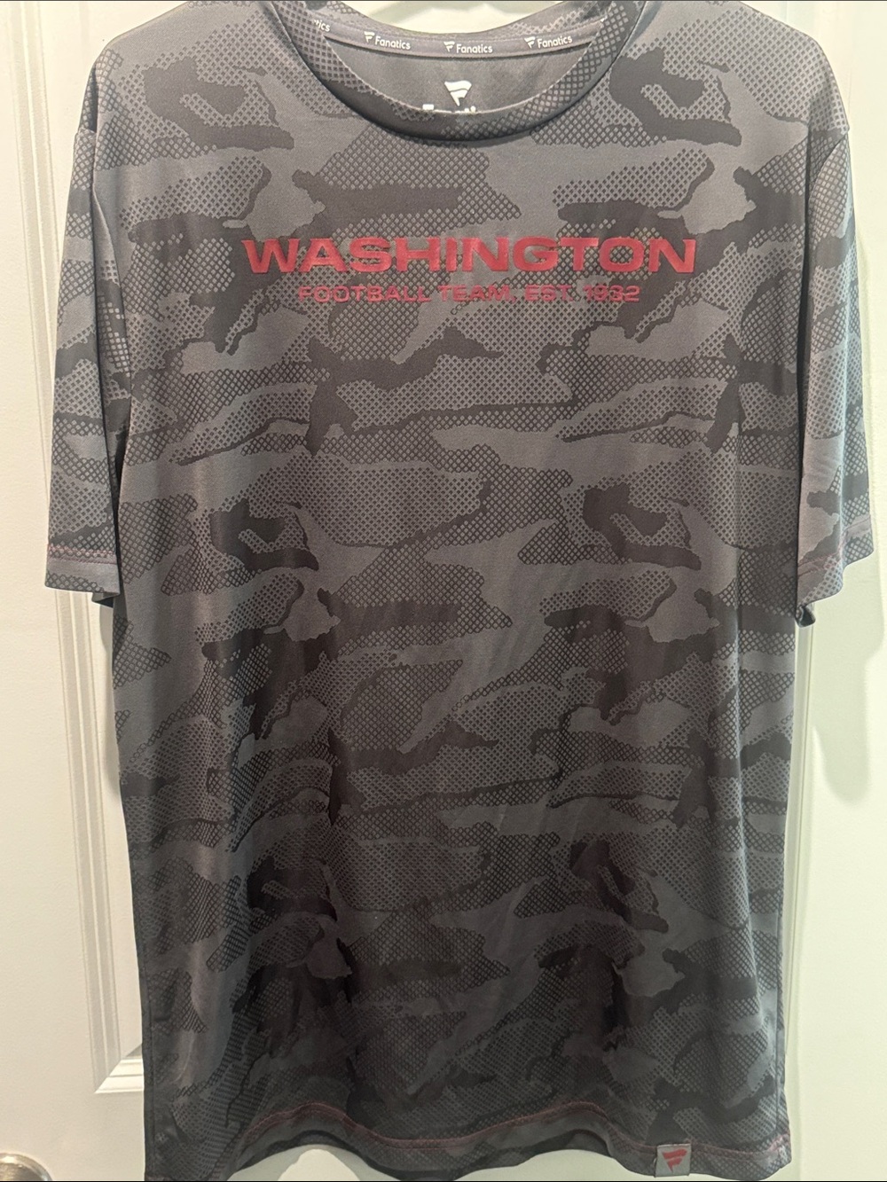 Fanatics Gray Camo Washington Short-Sleeve Tee with Red Logo